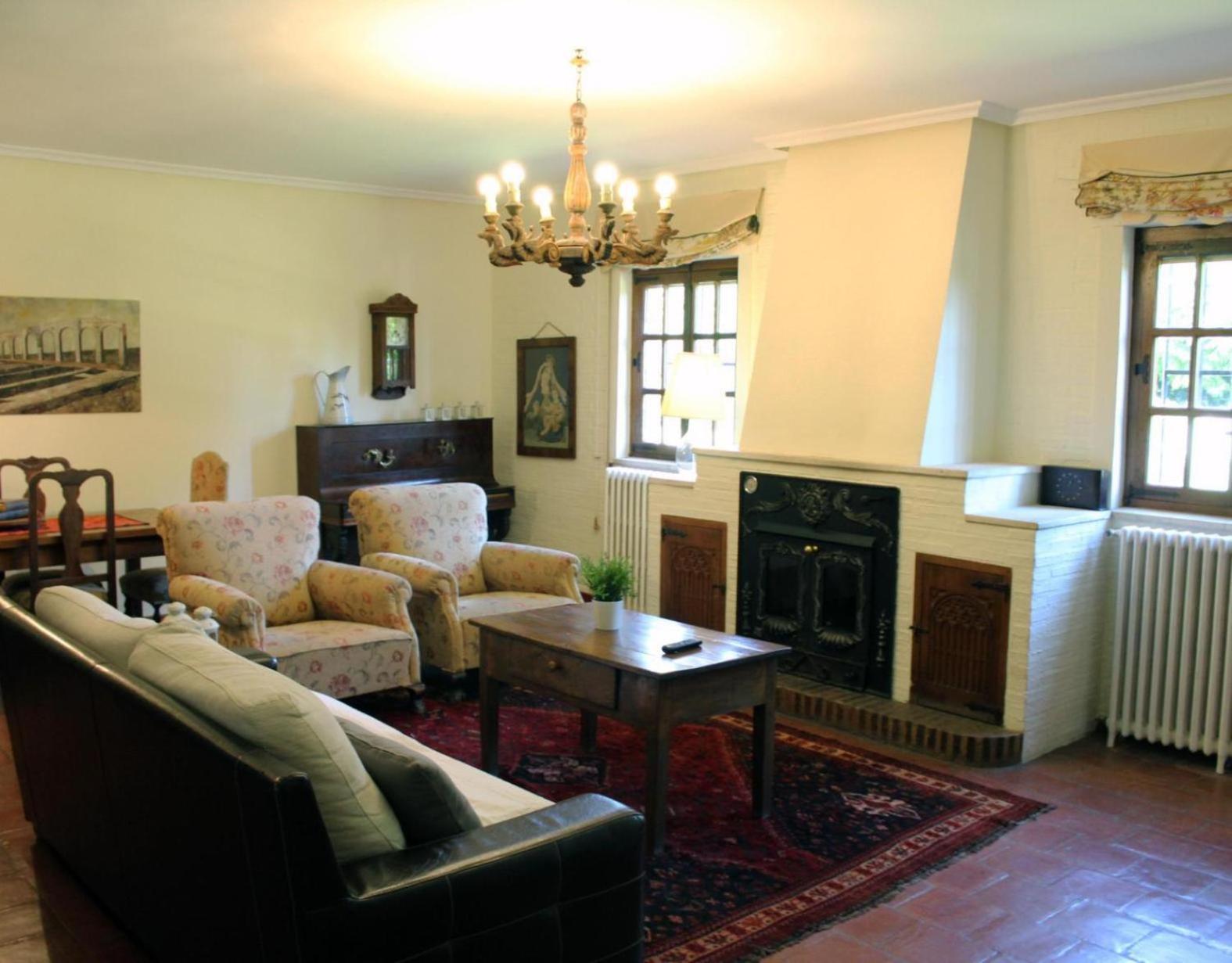 Molino El Sotillo Villa Saldaña Екстериор снимка