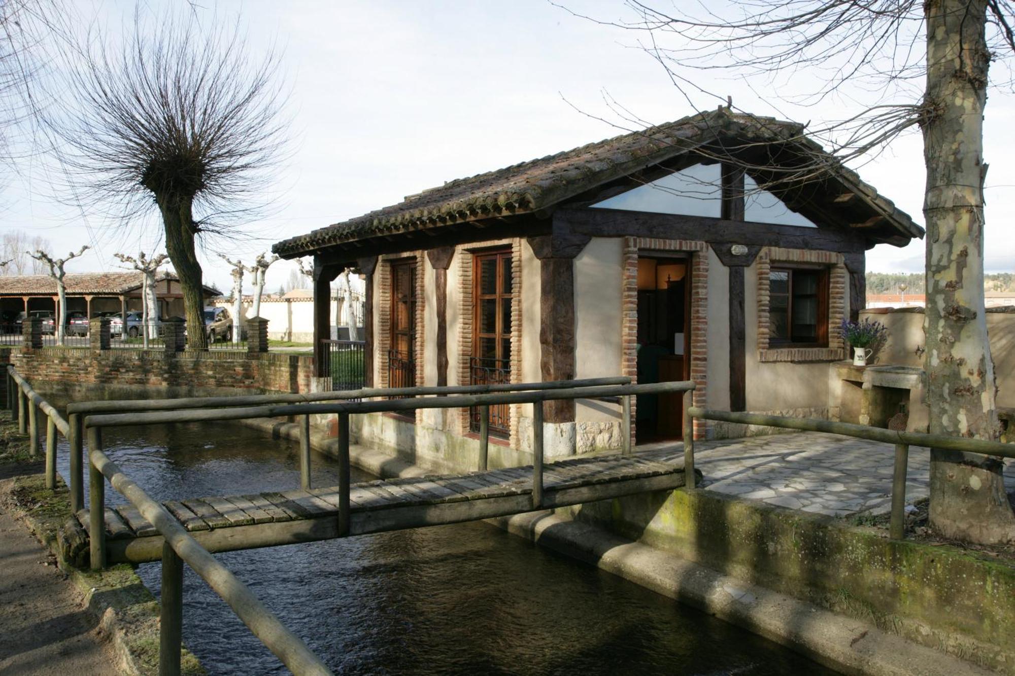 Molino El Sotillo Villa Saldaña Екстериор снимка